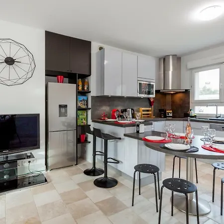 Feriehus ❤️ Belle Maison Moderne Avec Jardin Chevilly-Larue